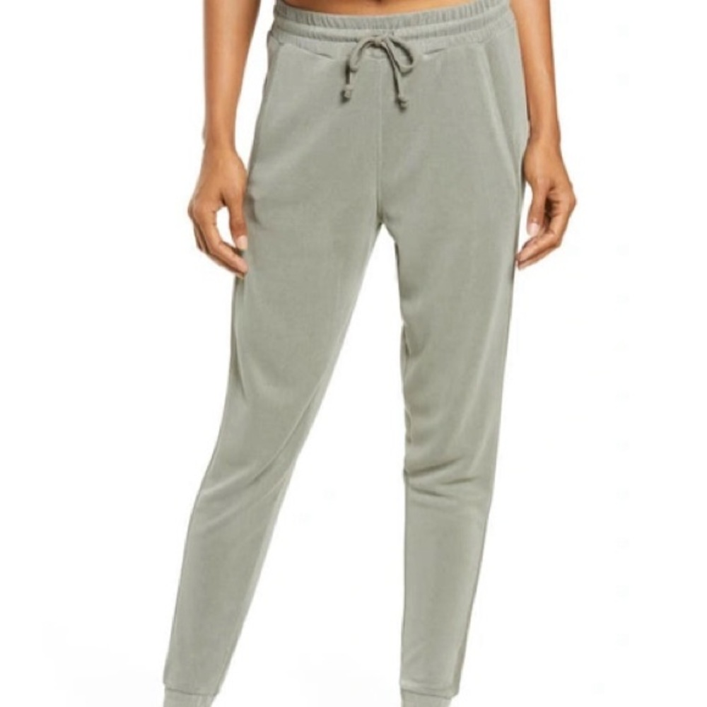 NWT Free Prople Joggers Army Green size Large